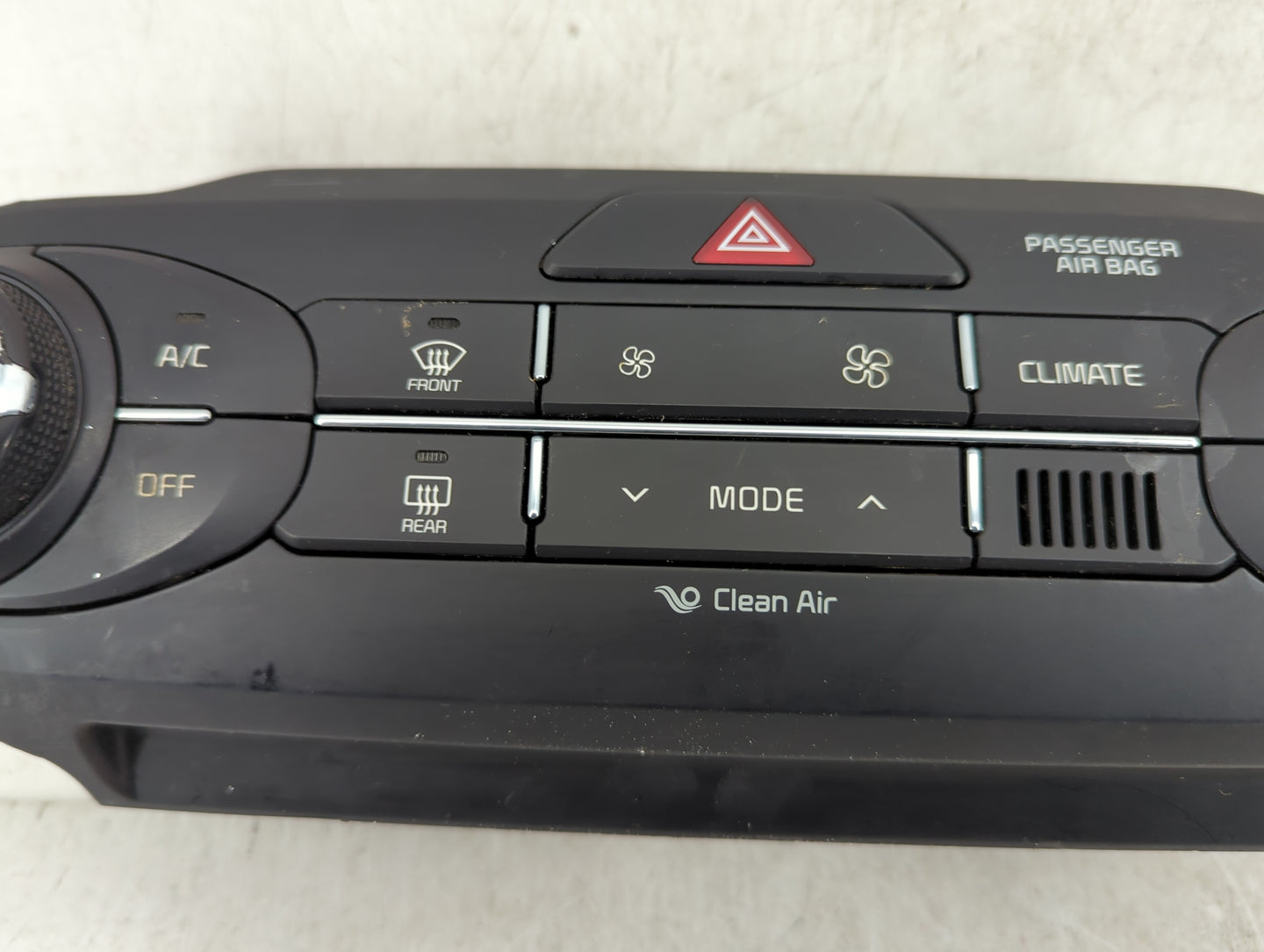 2017-2018 Kia Sorento Climate Control Module Temperature AC/Heater Replacement P/N:97250-C6560 Fits Fits 2017 2018 OEM Used 
