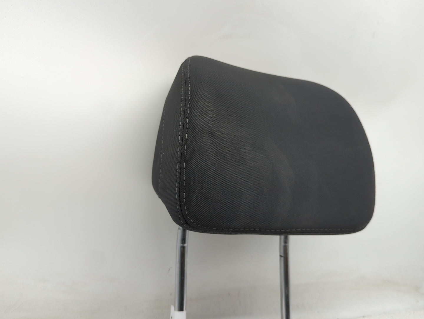 2016-2018 Kia Sorento Headrest Head Rest Front Driver Passenger Seat - Oemusedautoparts1.com