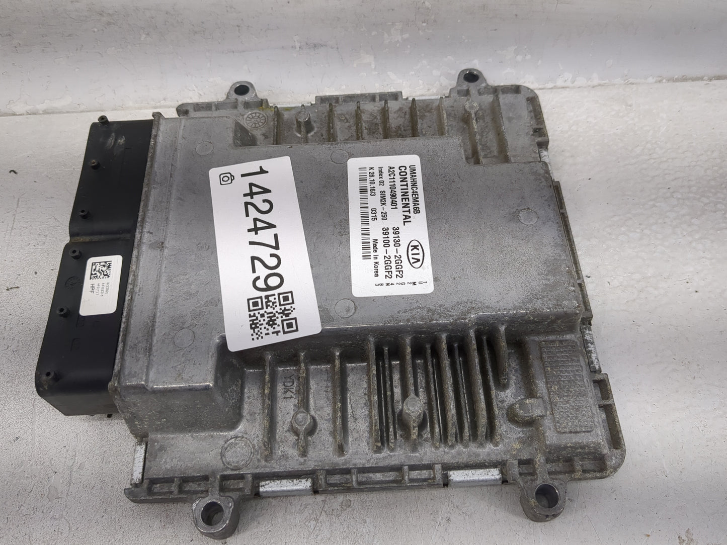 2016-2018 Kia Sorento PCM Engine Control Computer ECU ECM PCU OEM P/N:39100-2GGF2 Fits Fits 2016 2017 2018 OEM Used Auto Par