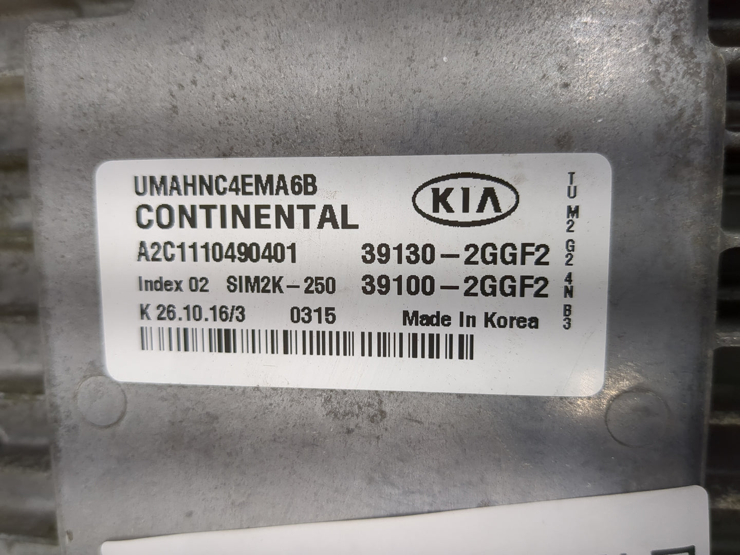 2016-2018 Kia Sorento PCM Engine Control Computer ECU ECM PCU OEM P/N:39100-2GGF2 Fits Fits 2016 2017 2018 OEM Used Auto Par