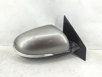 compare product 2016-2020 Kia Sorento Passenger Side View Mirror - Right Door Mirror OEM Used