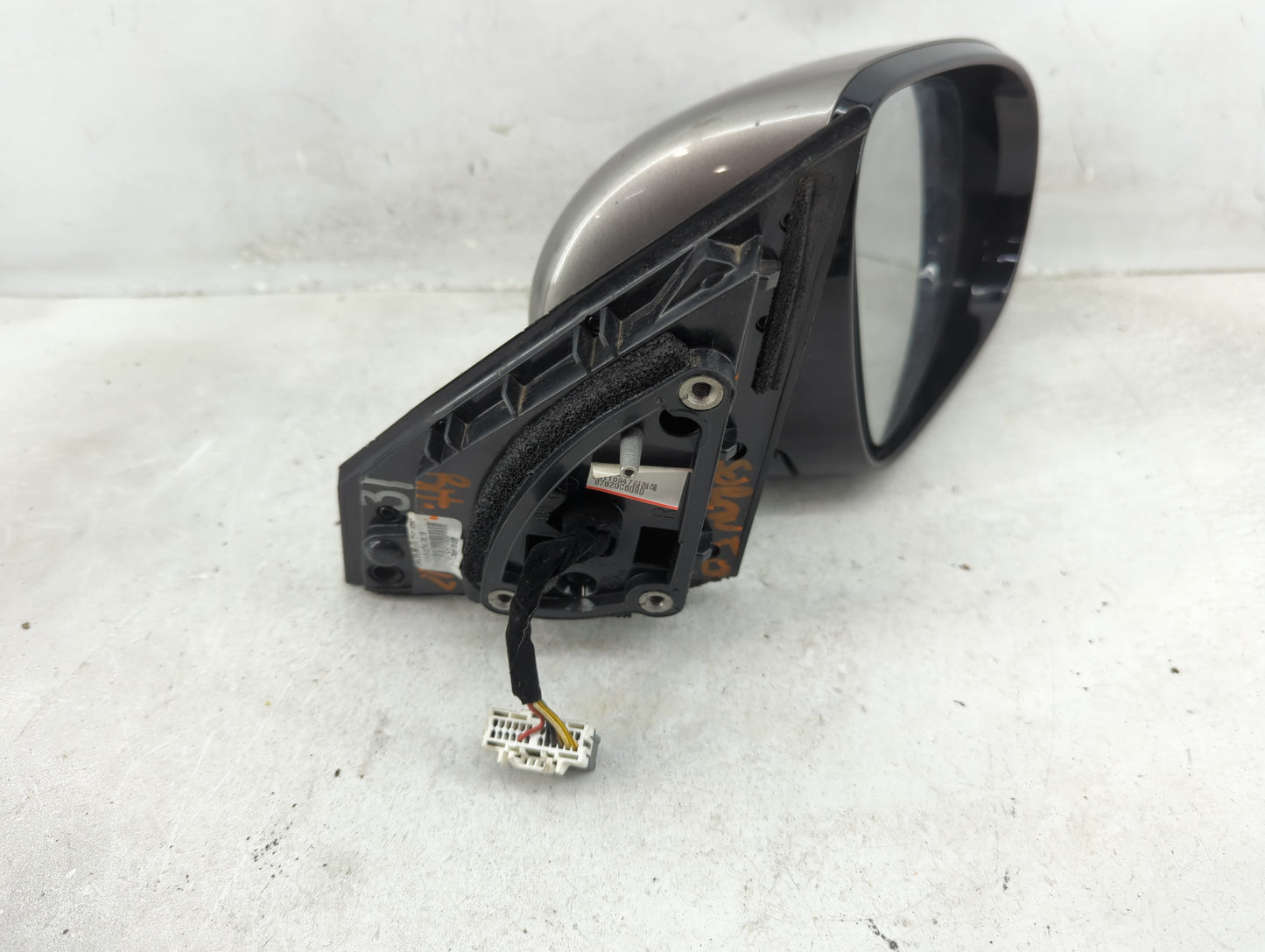 2016-2020 Kia Sorento Passenger Side View Mirror - Right Door Mirror OEM Used - Oemusedautoparts1.com