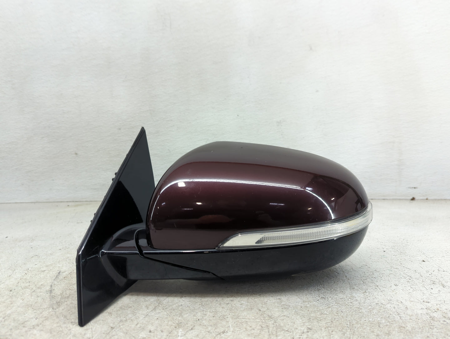 2016-2020 Kia Sorento Driver Left Side View Manual Door Mirror Burgundy - Oemusedautoparts1.com
