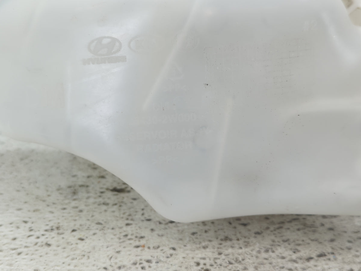 2014-2020 Kia Sorento Radiator Coolant Overflow Expansion Tank Bottle 1432390 - Oemusedautoparts1.com