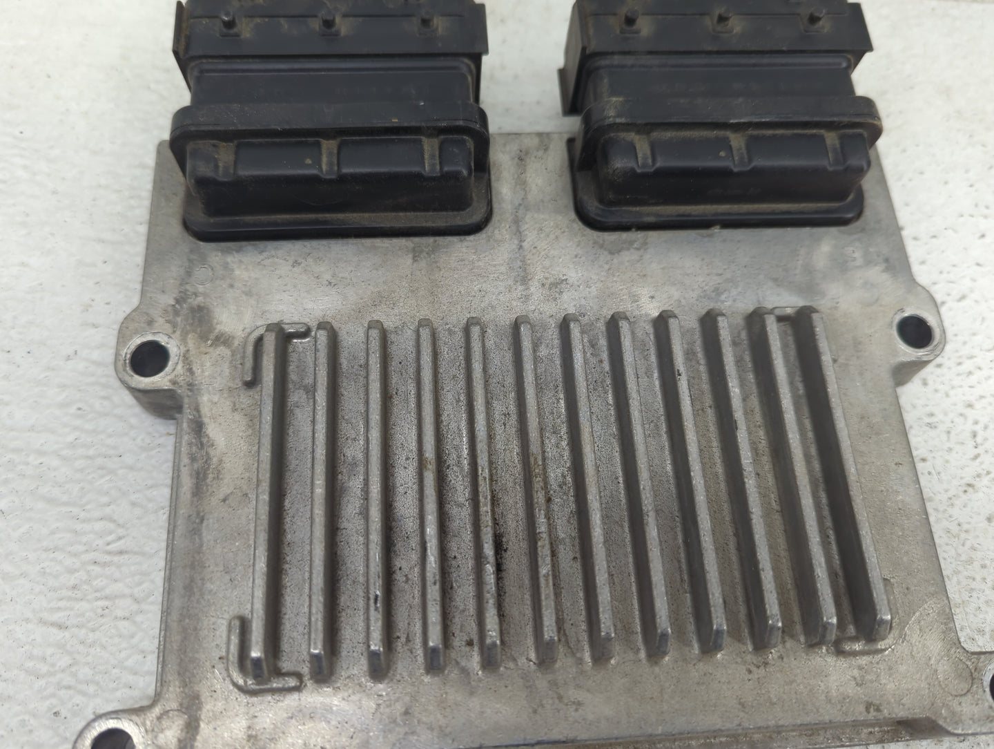 2016-2018 Kia Sorento PCM Engine Control Computer ECU ECM PCU OEM P/N:39111-3CWN1 28553290 Fits Fits 2016 2017 2018 OEM Used