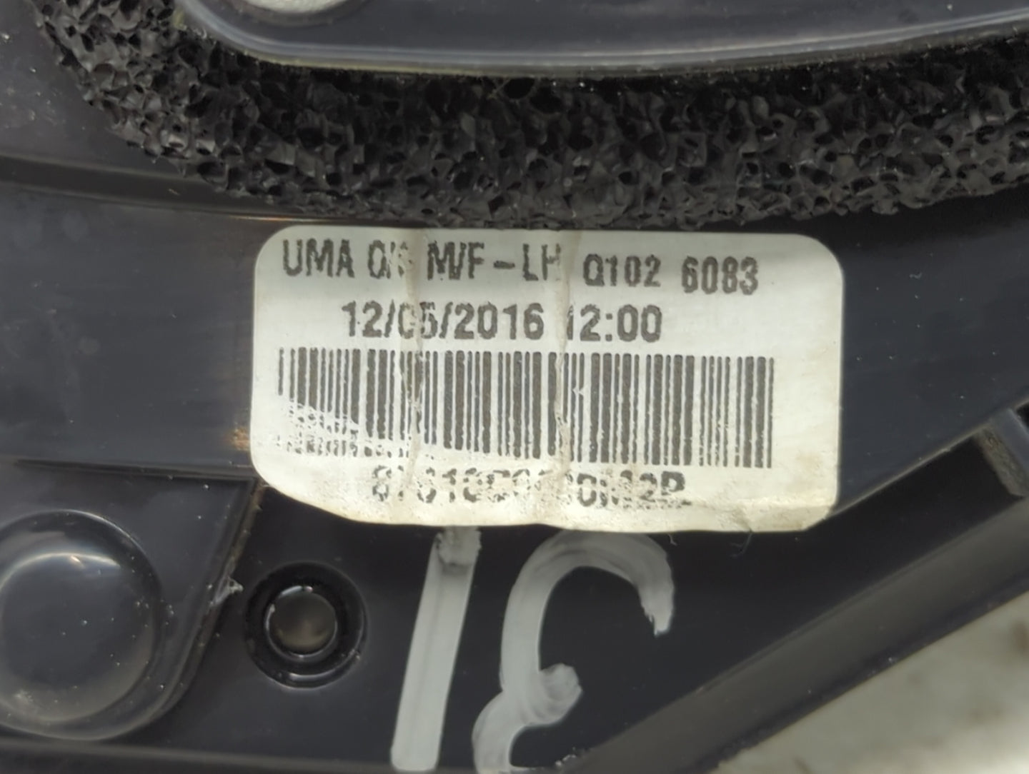 2016-2020 Kia Sorento Driver Side View Mirror - Left Door Mirror OEM Used - Oemusedautoparts1.com