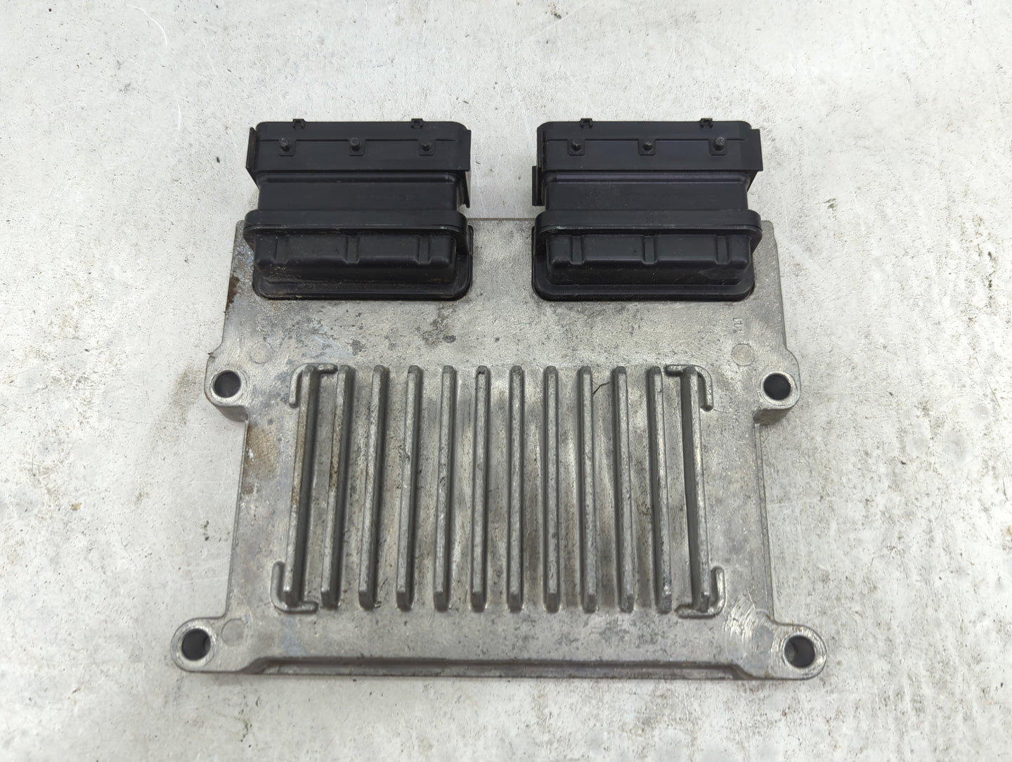 2016-2017 Kia Sorento PCM Engine Control Computer ECU ECM PCU OEM P/N:39111-3CWN1 28566940 Fits Fits 2016 2017 OEM Used Auto