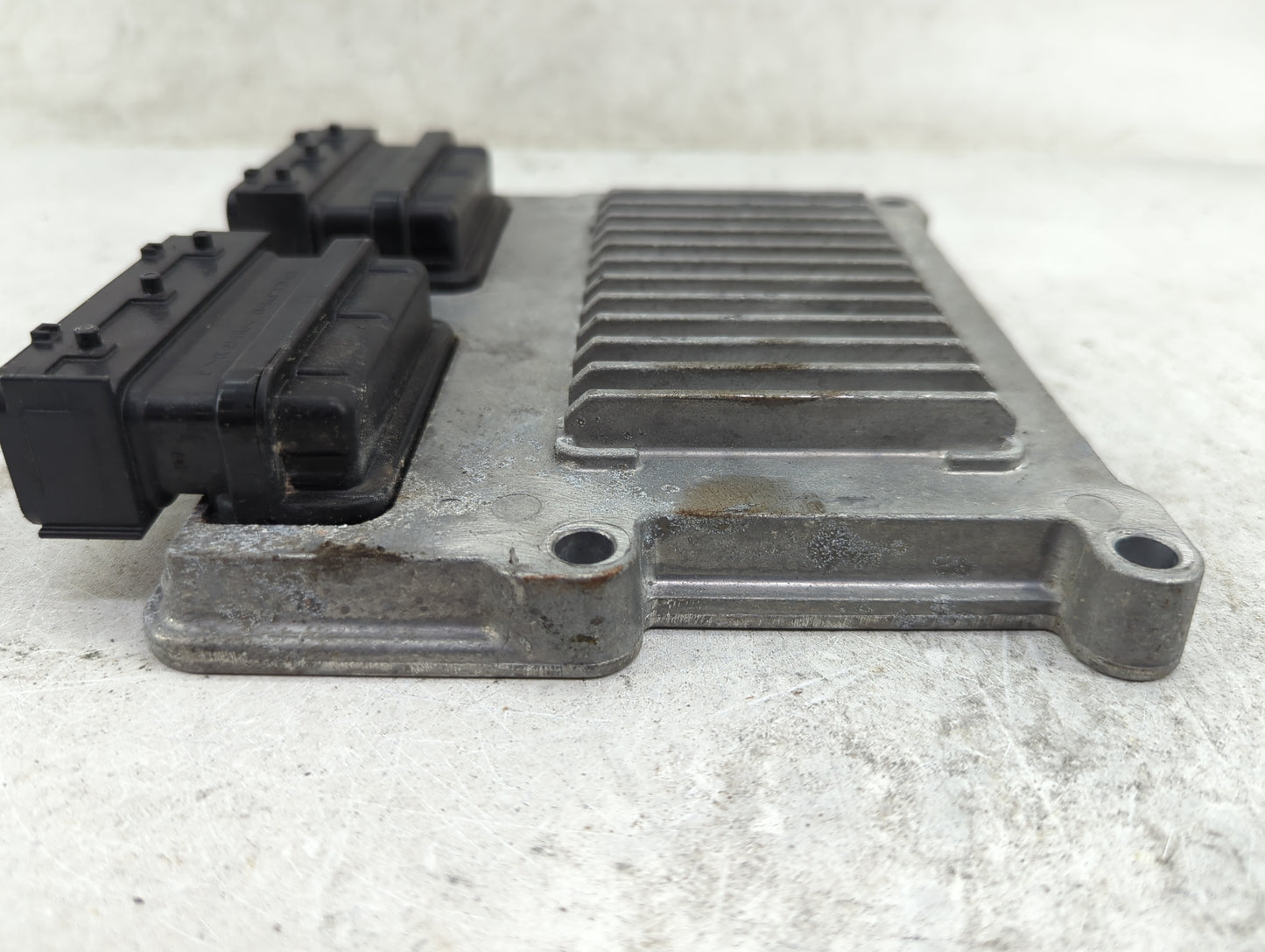 2016-2017 Kia Sorento PCM Engine Control Computer ECU ECM PCU OEM P/N:39111-3CWN1 28566940 Fits Fits 2016 2017 OEM Used Auto