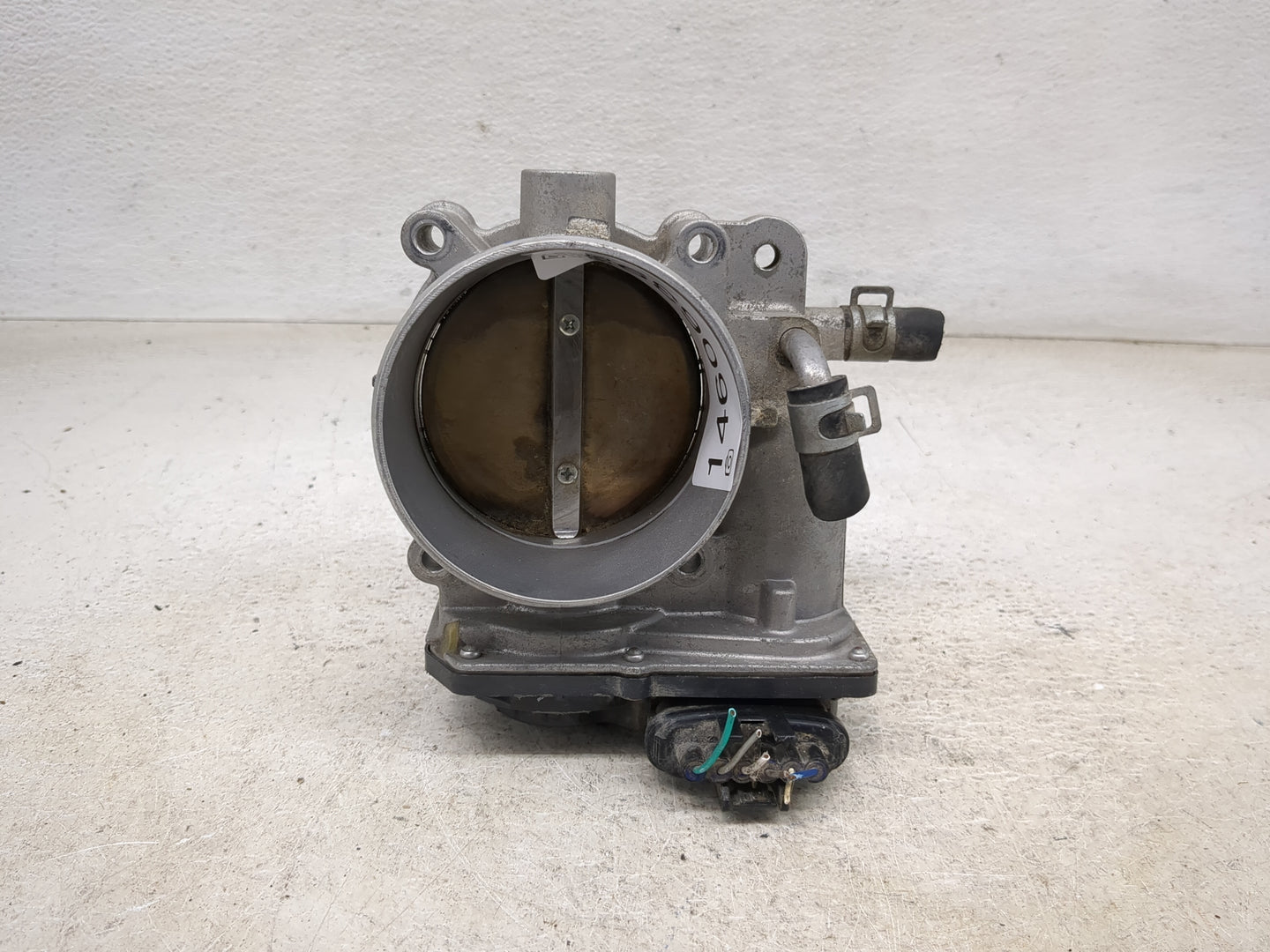 2014-2018 Kia Sorento Throttle Body P/N:35100-3CAA0 Fits Fits 2012 2013 2014 2015 2016 2017 2018 OEM Used Auto Parts - Oemus
