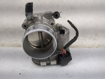 2016-2020 Kia Sorento Throttle Body P/N:35100-2G600 0280750618 Fits Fits 2015 2016 2017 2018 2019 2020 2021 OEM Used Auto Pa