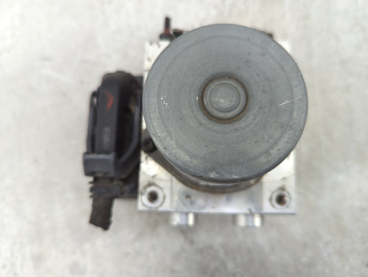 2016-2018 Kia Sorento ABS Pump Control Module Replacement P/N:C6589-30560 58900-C6840 Fits Fits 2016 2017 2018 OEM Used Auto