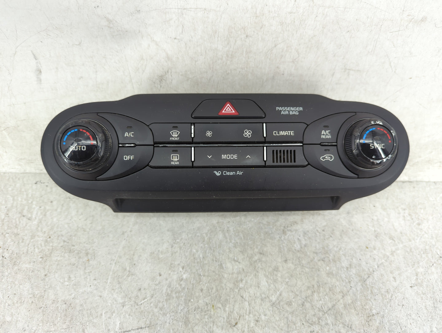 2017-2018 Kia Sorento Climate Control Module Temperature AC/Heater Replacement P/N:97250-C6560 Fits Fits 2017 2018 OEM Used 