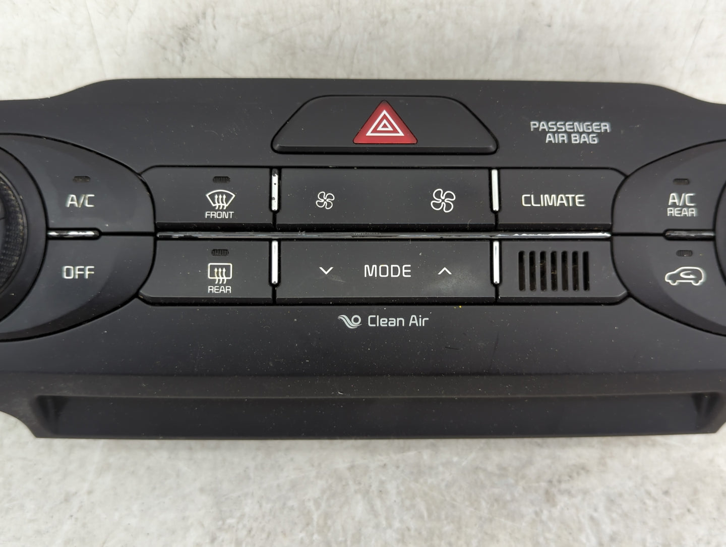 2017-2018 Kia Sorento Climate Control Module Temperature AC/Heater Replacement P/N:97250-C6560 Fits Fits 2017 2018 OEM Used 