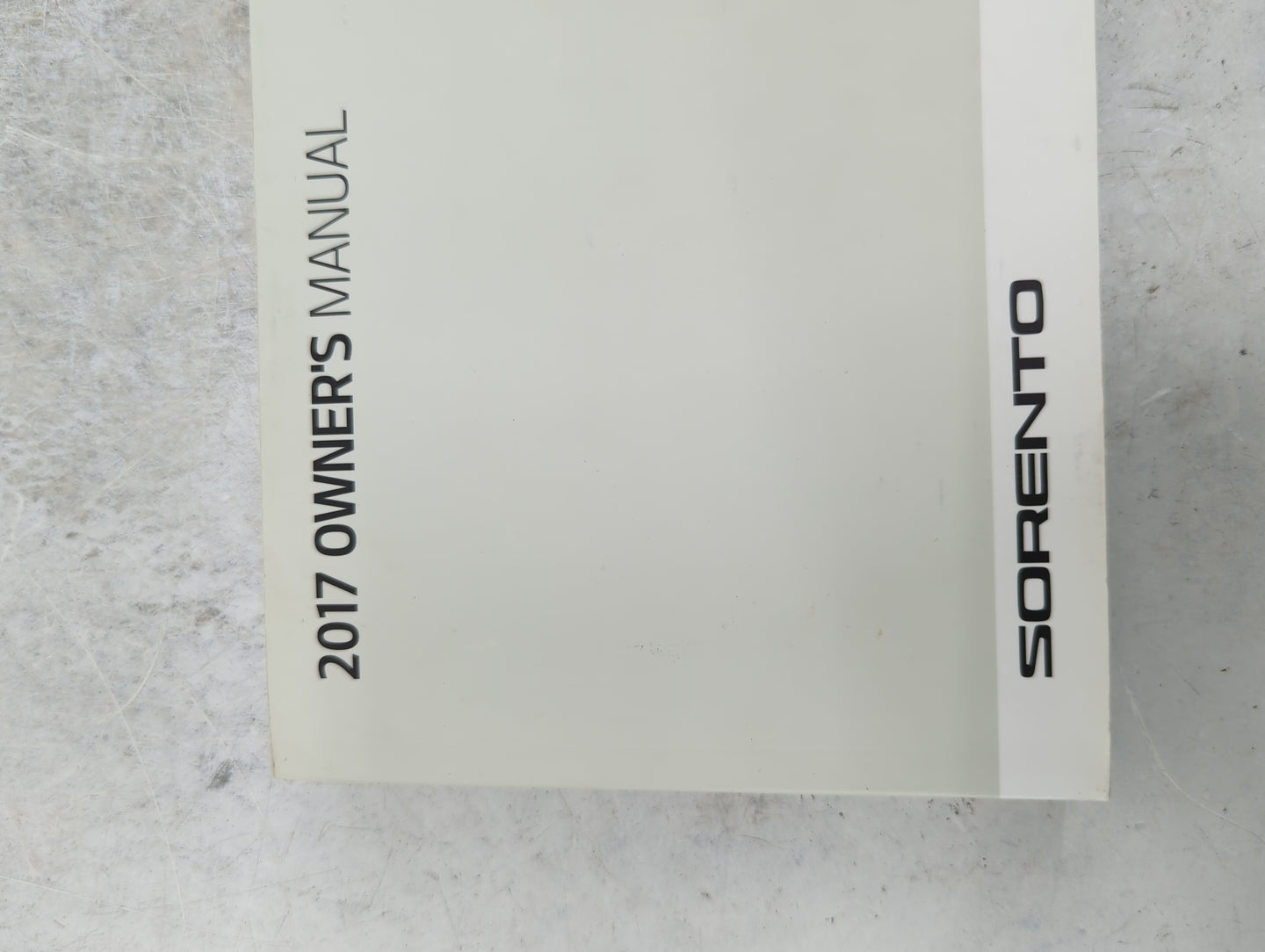 2017 Kia Sorento Owners Manual Book Guide P/N:HXG5-EU68D OEM Used Auto Parts - Oemusedautoparts1.com