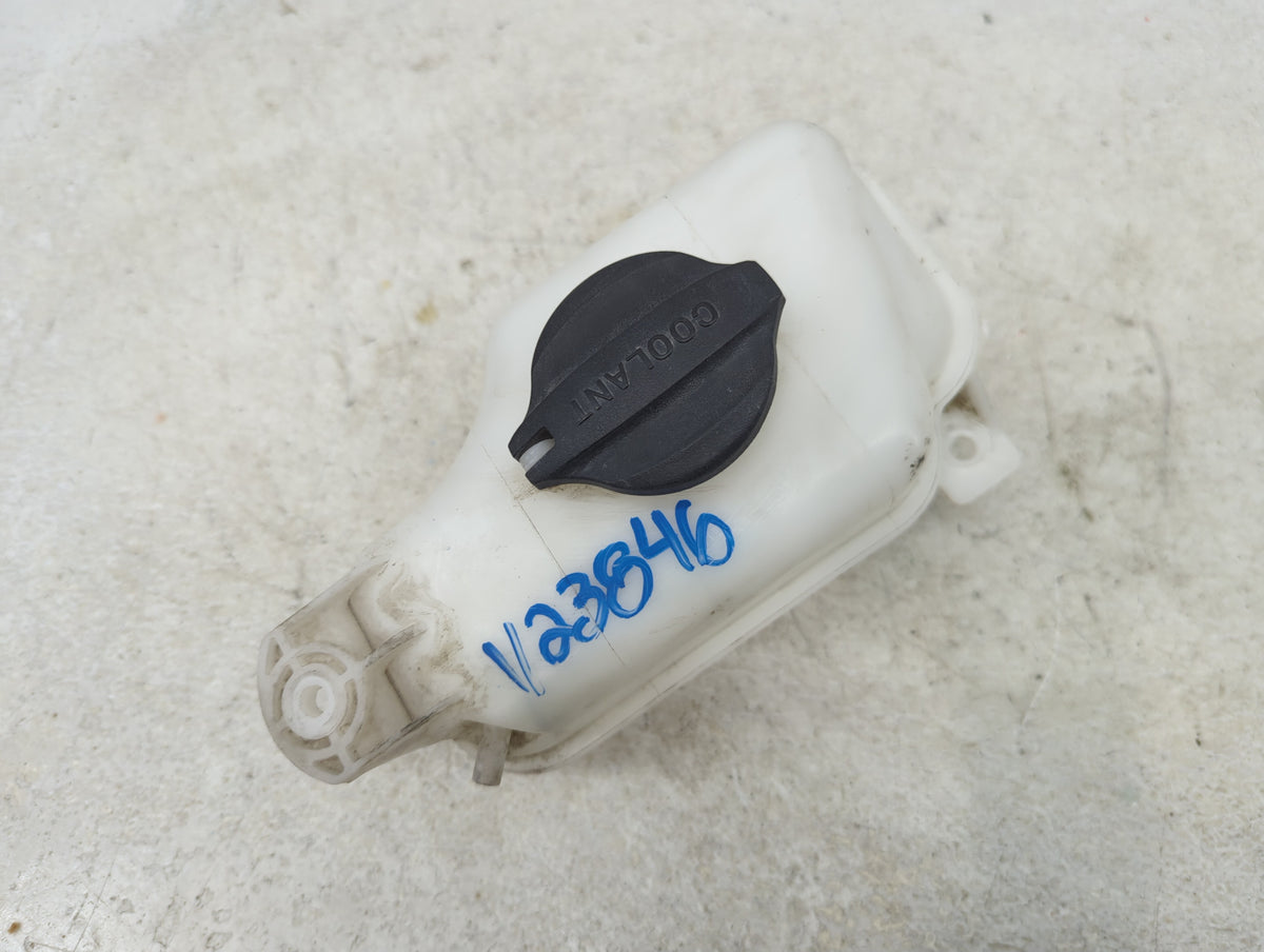 2014-2020 Kia Sorento Radiator Coolant Overflow Expansion Tank Bottle 1465541 - Oemusedautoparts1.com