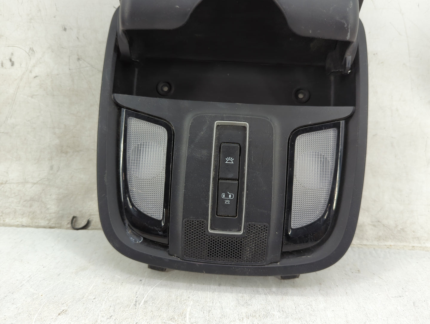 2016-2020 Kia Sorento Overhead Roof Console 1465778 - Oemusedautoparts1.com