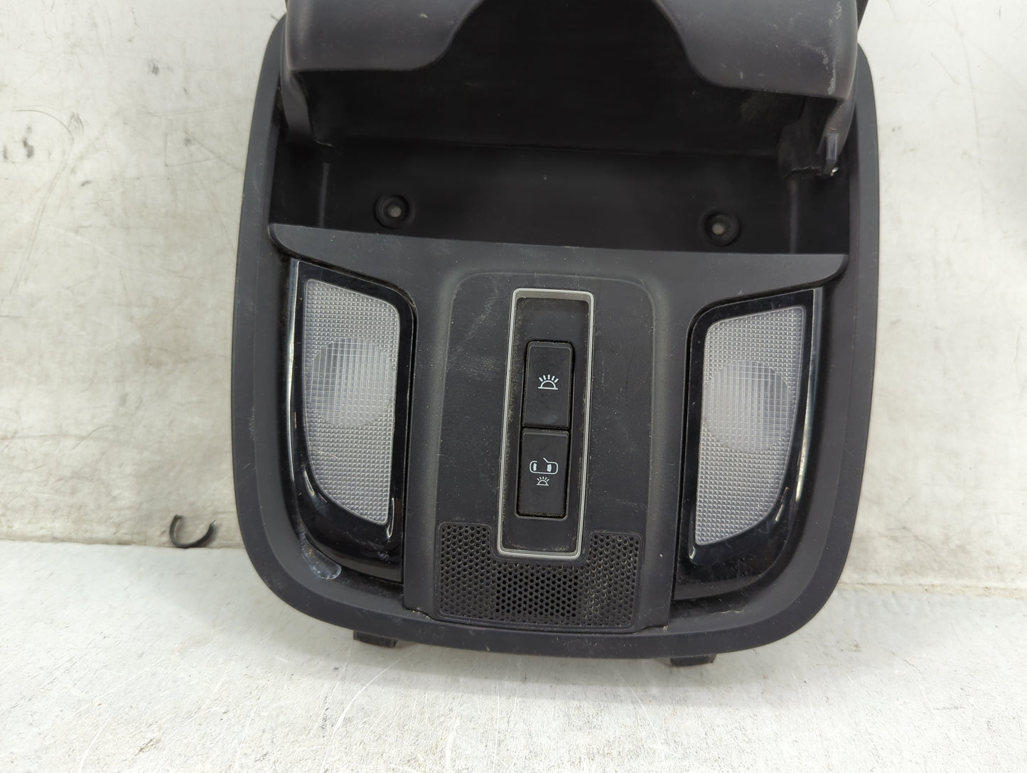 2016-2020 Kia Sorento Overhead Roof Console 1465778 - Oemusedautoparts1.com