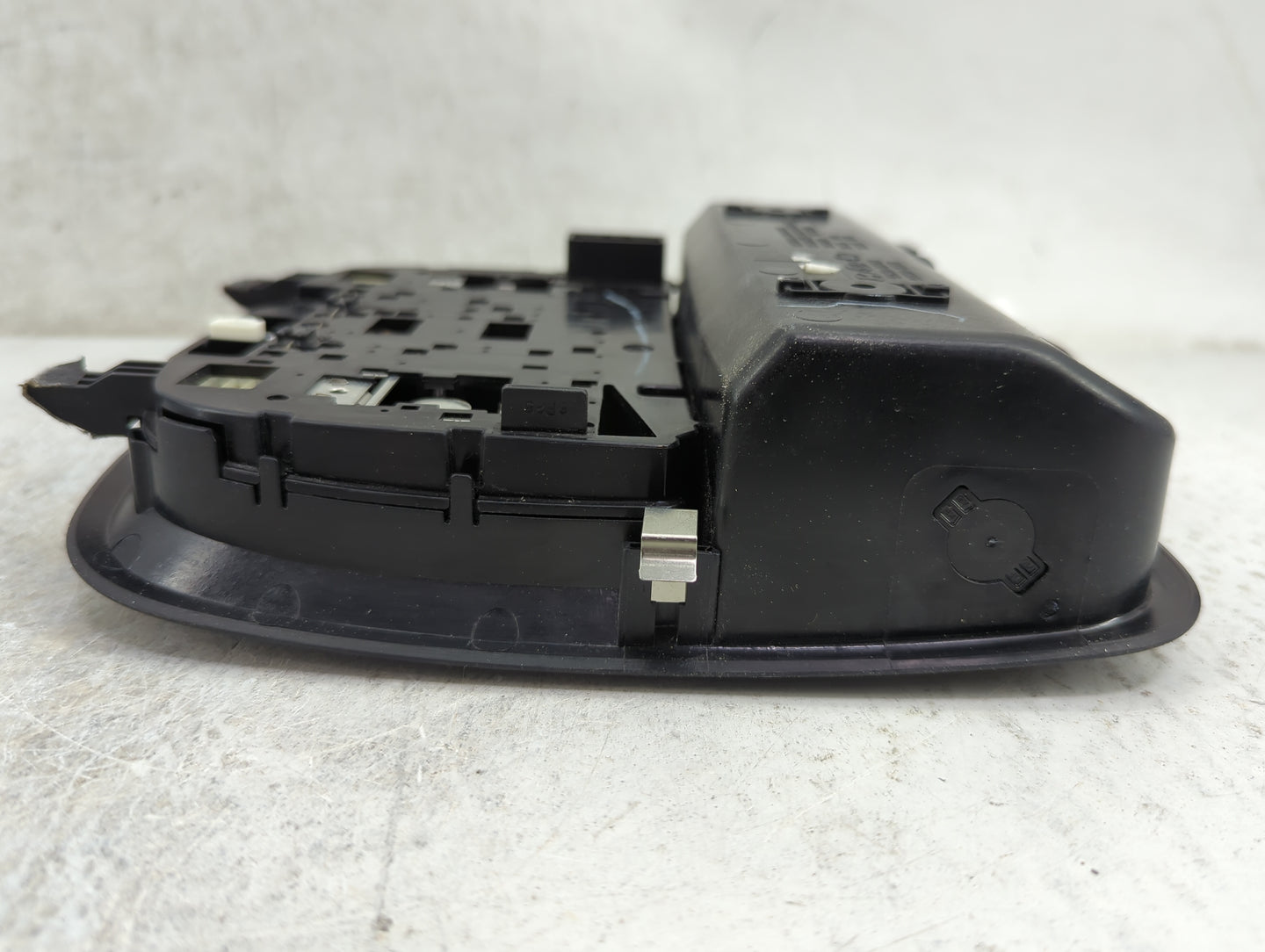 2016-2020 Kia Sorento Overhead Roof Console 1465778 - Oemusedautoparts1.com