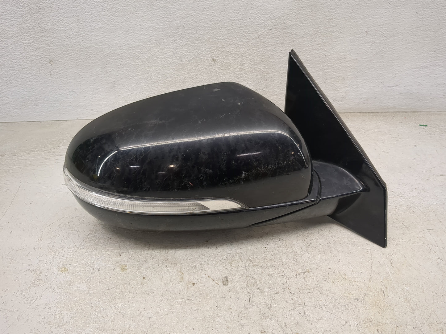 2016-2020 Kia Sorento Passenger Side View Mirror - Right Door Mirror OEM Used - Oemusedautoparts1.com