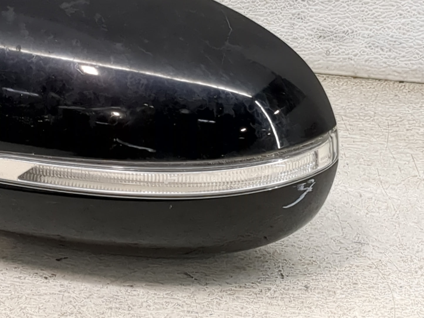 2016-2020 Kia Sorento Driver Side View Mirror - Left Door Mirror OEM Used - Oemusedautoparts1.com