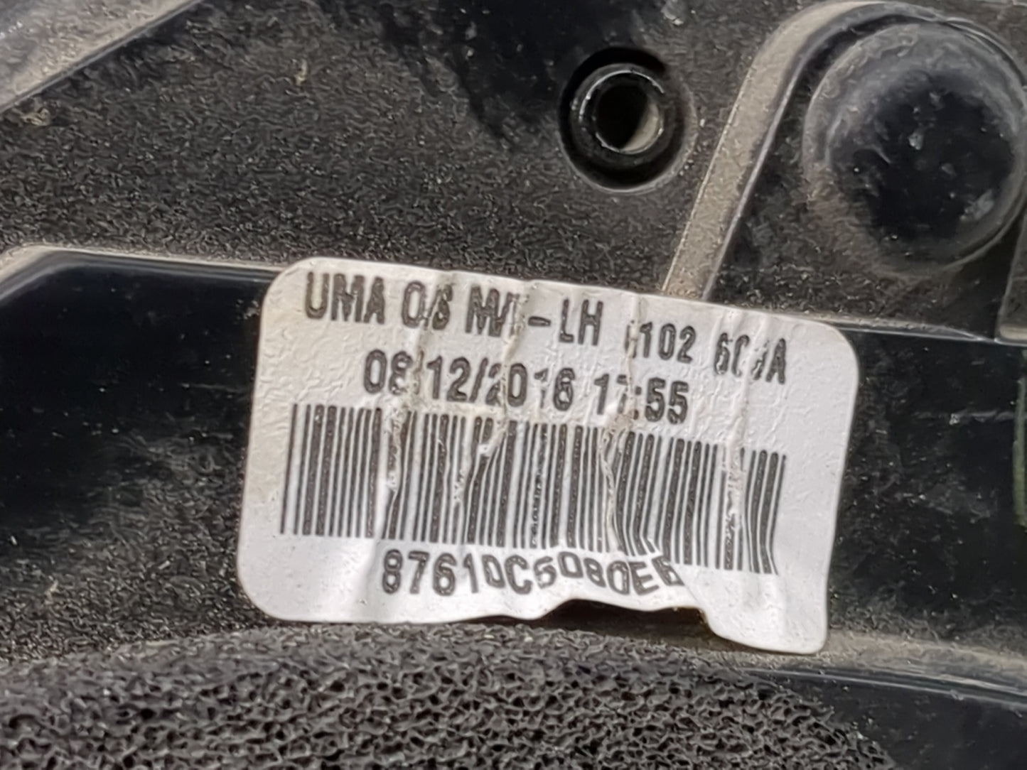 2016-2020 Kia Sorento Driver Side View Mirror - Left Door Mirror OEM Used - Oemusedautoparts1.com