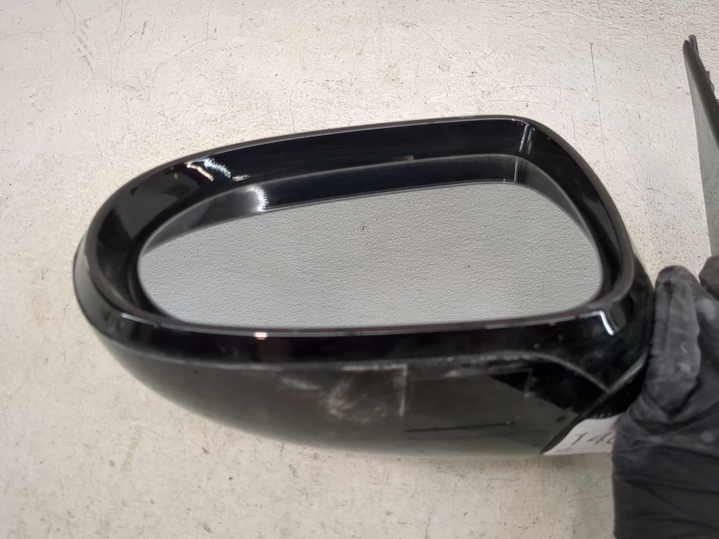 2016-2020 Kia Sorento Driver Side View Mirror - Left Door Mirror OEM Used - Oemusedautoparts1.com