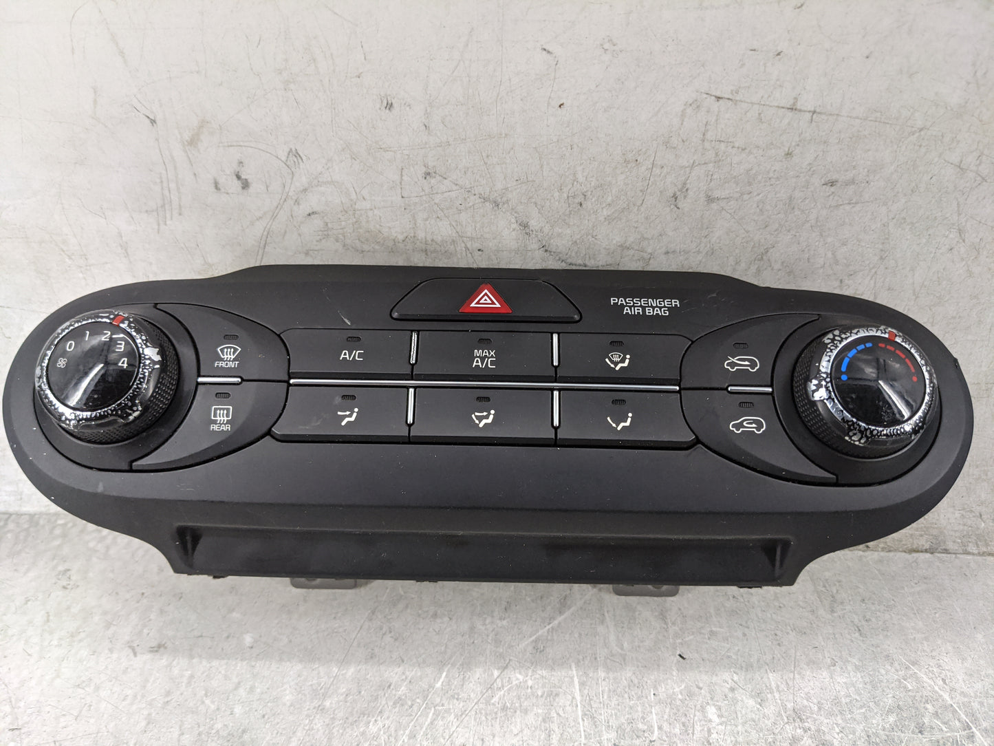 2017-2018 Kia Sorento Climate Control Module Temperature AC/Heater Replacement P/N:97250-C6010 Fits Fits 2017 2018 OEM Used 