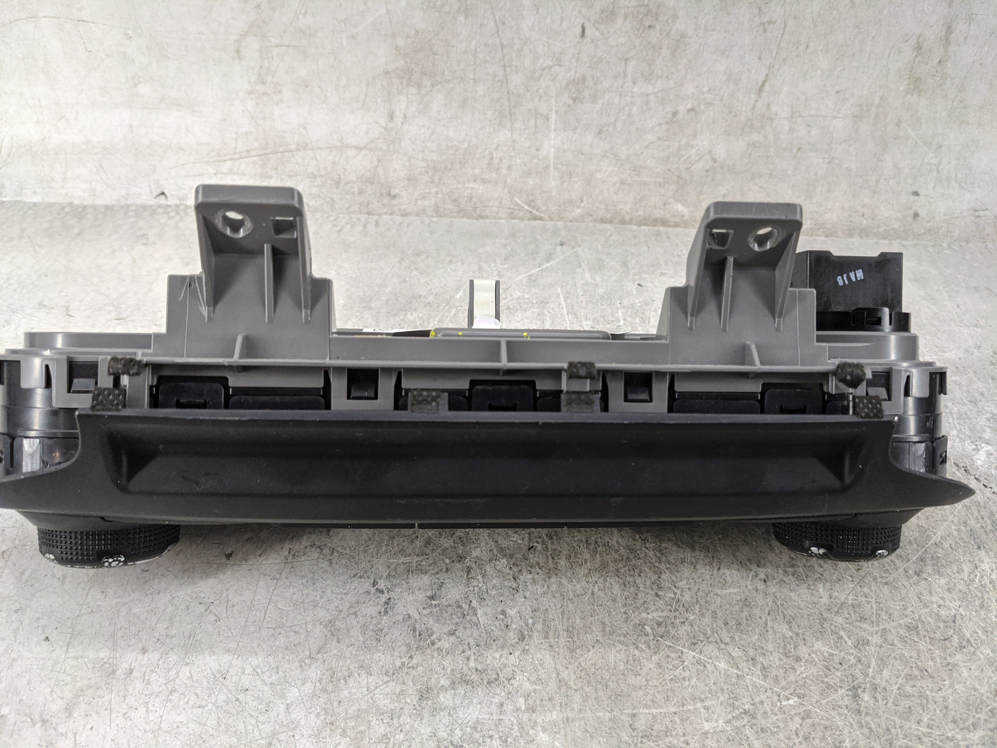 2017-2018 Kia Sorento Climate Control Module Temperature AC/Heater Replacement P/N:97250-C6010 Fits Fits 2017 2018 OEM Used 