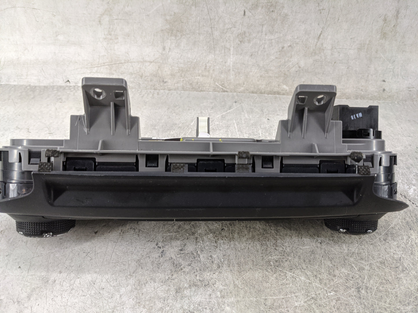 2017-2018 Kia Sorento Climate Control Module Temperature AC/Heater Replacement P/N:97250-C6010 Fits Fits 2017 2018 OEM Used 