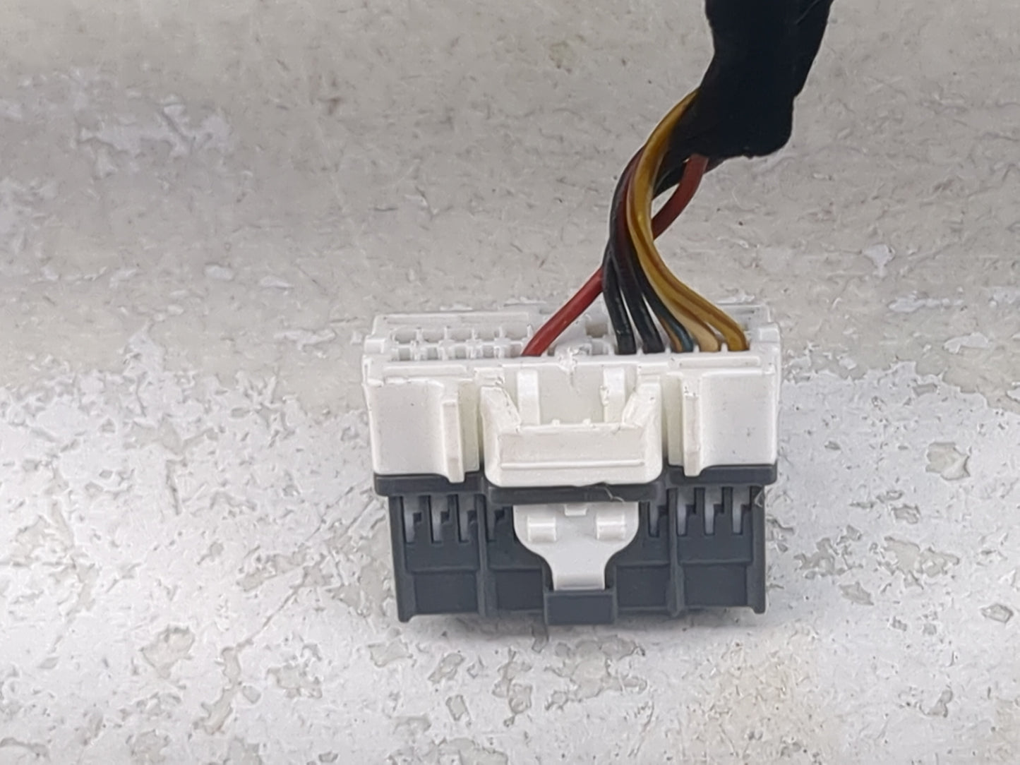 2016-2020 Kia Sorento Passenger Side View Mirror - Right Door Mirror OEM Used - Oemusedautoparts1.com