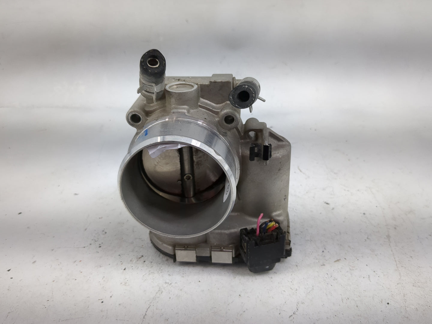 2016-2020 Kia Sorento Throttle Body P/N:35100-2G600 0280750618 Fits Fits 2015 2016 2017 2018 2019 2020 2021 OEM Used Auto Pa