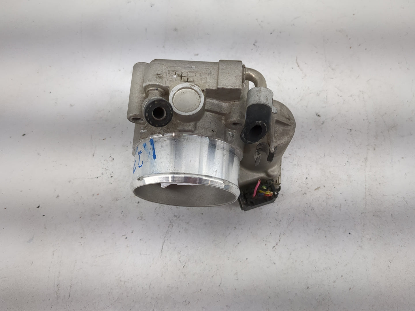 2016-2020 Kia Sorento Throttle Body P/N:35100-2G600 0280750618 Fits Fits 2015 2016 2017 2018 2019 2020 2021 OEM Used Auto Pa