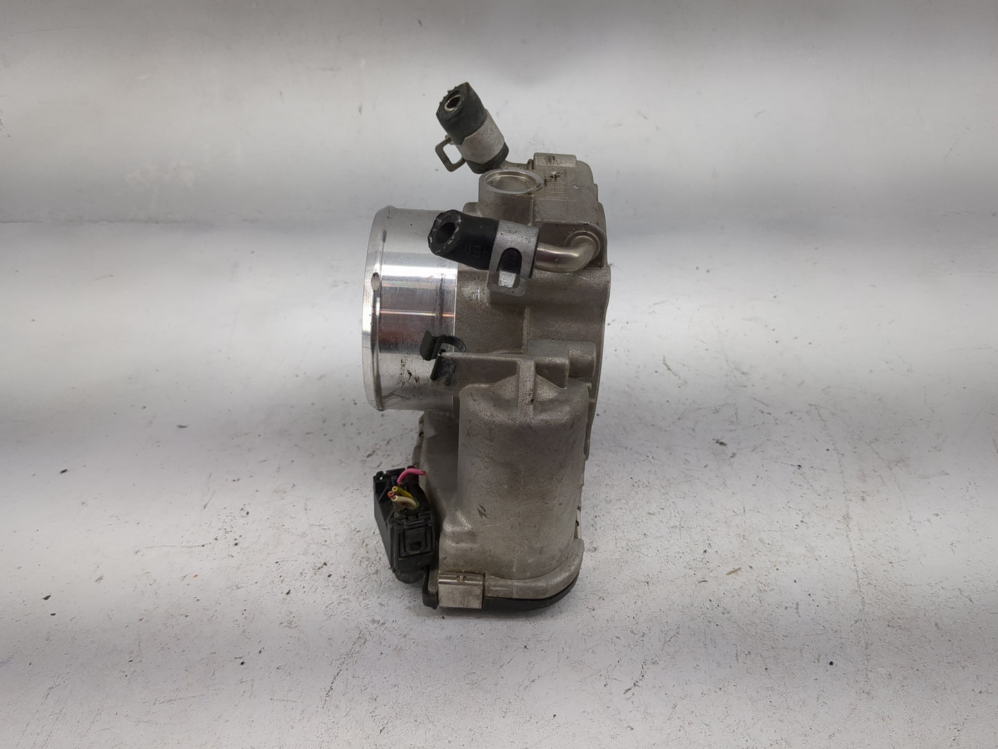 2016-2020 Kia Sorento Throttle Body P/N:35100-2G600 0280750618 Fits Fits 2015 2016 2017 2018 2019 2020 2021 OEM Used Auto Pa