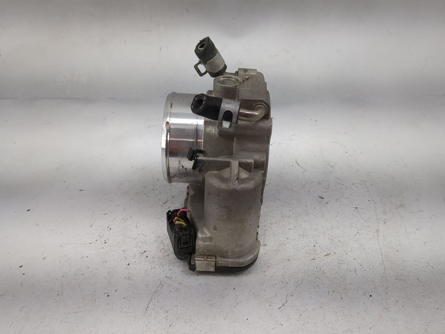 2016-2020 Kia Sorento Throttle Body P/N:35100-2G600 0280750618 Fits Fits 2015 2016 2017 2018 2019 2020 2021 OEM Used Auto Pa