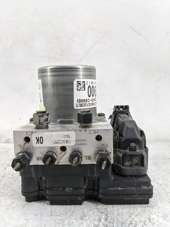 compare product 2016-2018 Kia Sorento ABS Pump Control Module Replacement P/N:58900-C6900 61589-43100, C6589-30700 Fits Fits 2016 2017 2018 OEM Used Auto Parts