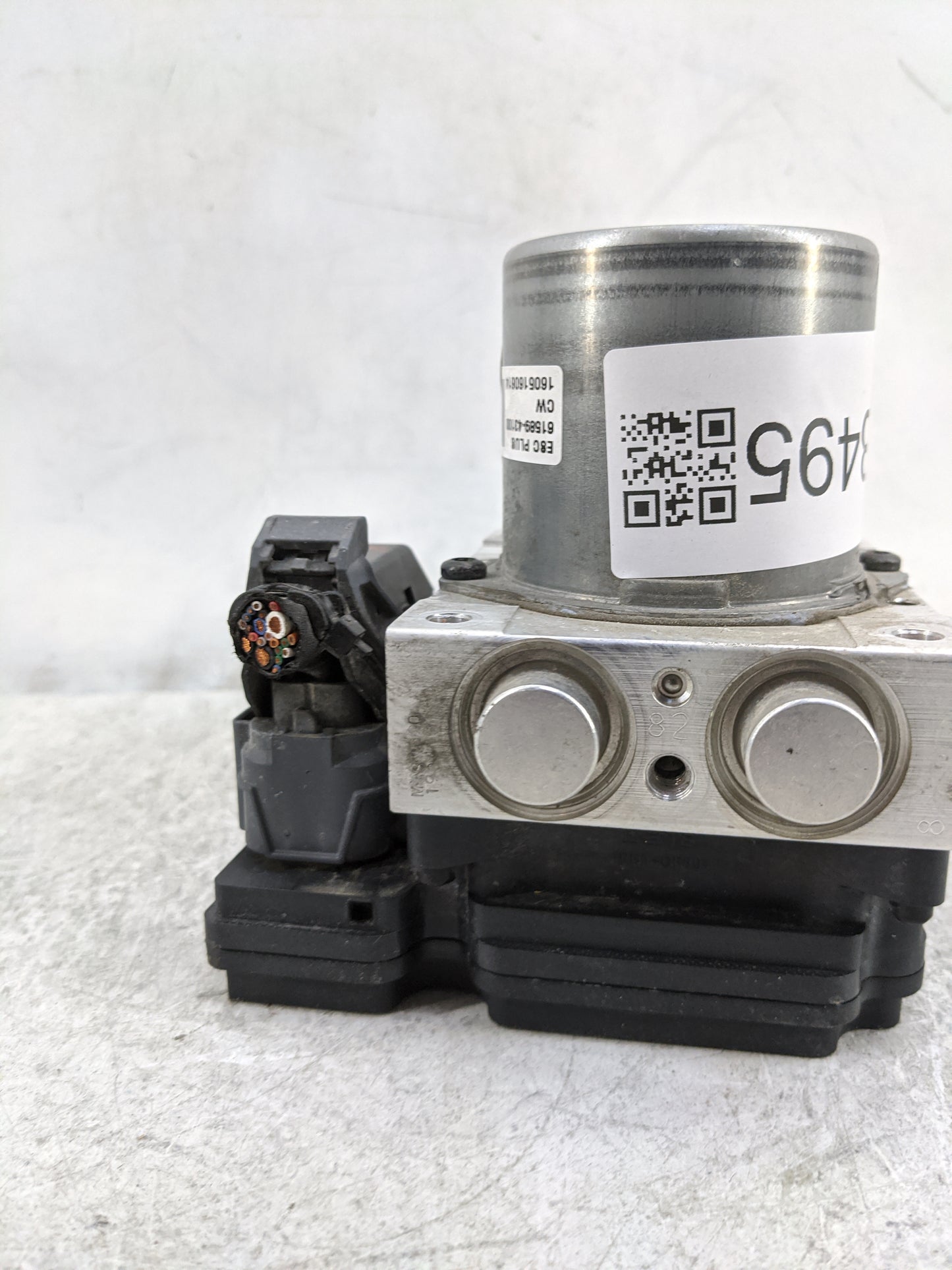 2016-2018 Kia Sorento ABS Pump Control Module Replacement P/N:58900-C6900 61589-43100, C6589-30700 Fits Fits 2016 2017 2018 