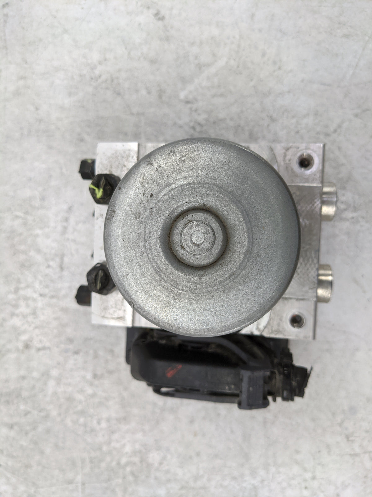 2016-2018 Kia Sorento Anti-Lock Brake ABS Pump Module Actuator OEM P/N:58900-C6900 61589-43100 Fits Fits 2016 2017 2018 OEM 