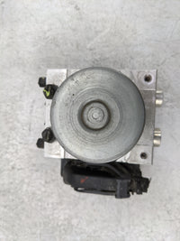 2016-2018 Kia Sorento ABS Pump Control Module Replacement P/N:58900-C6900 61589-43100, C6589-30700 Fits Fits 2016 2017 2018 