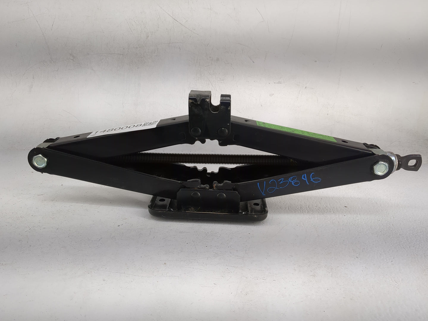 2017 Kia Sorento Spare Scissor Car Jack 1480008 - Oemusedautoparts1.com