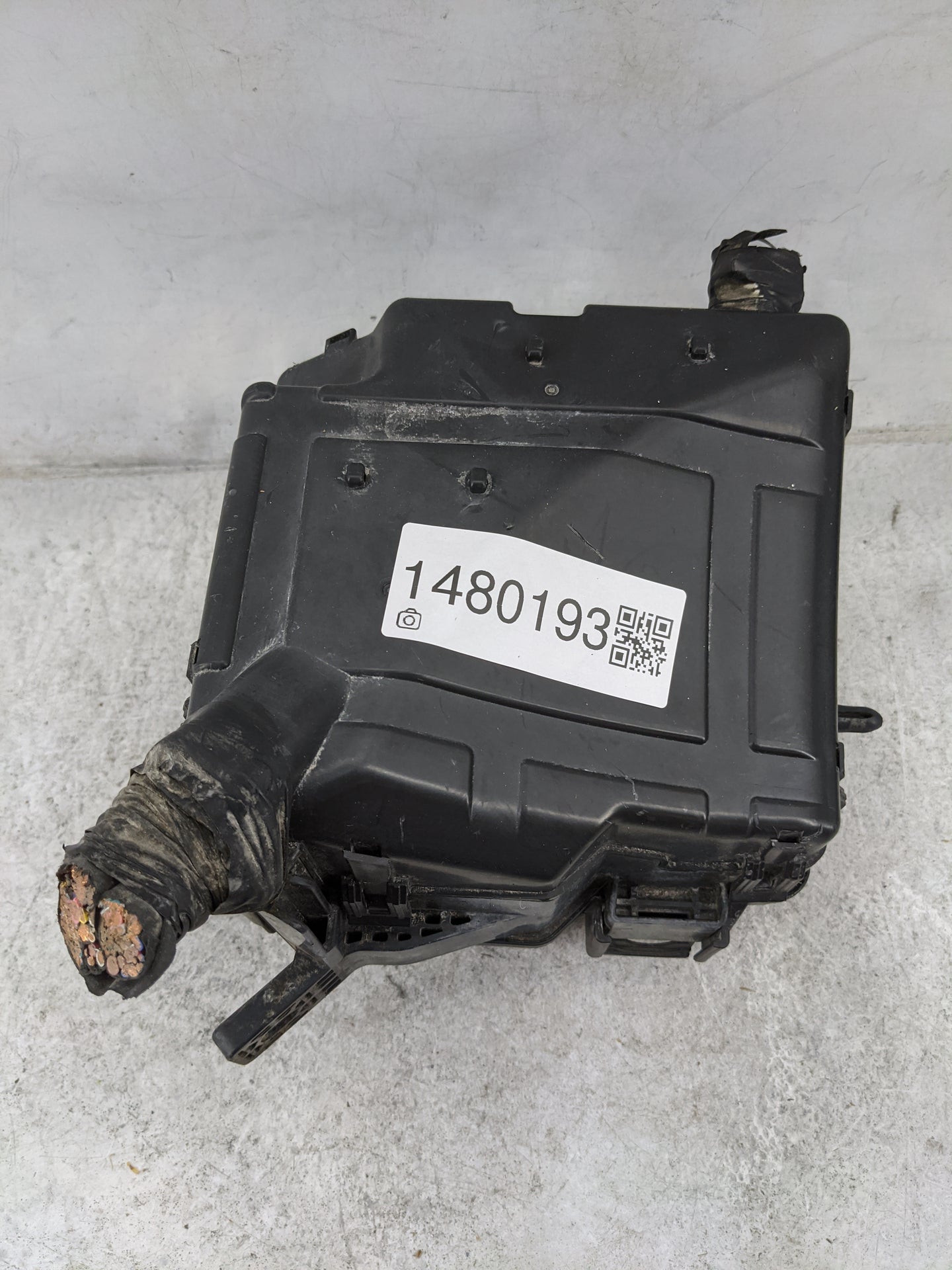 2016-2018 Kia Sorento Fusebox Fuse Box Panel Relay Module P/N:91941-C6020 91950-C6300, C6300 P827 0846 Fits Fits 2016 2017 2