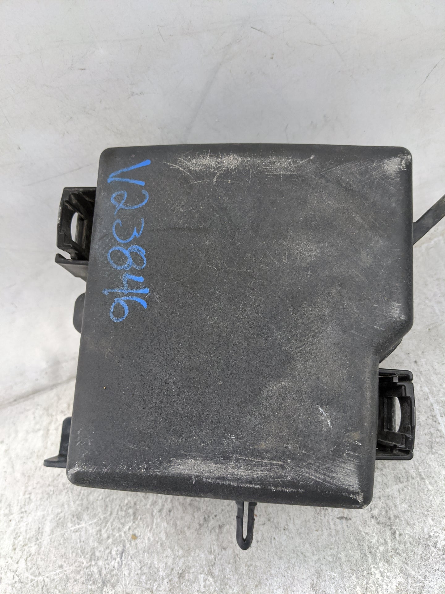 2016-2018 Kia Sorento Fusebox Fuse Box Panel Relay Module P/N:91941-C6020 91950-C6300, C6300 P827 0846 Fits Fits 2016 2017 2