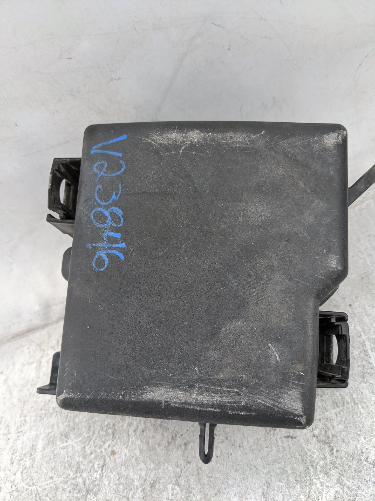 2016-2018 Kia Sorento Fusebox Fuse Box Panel Relay Module P/N:91941-C6020 91950-C6300, C6300 P827 0846 Fits Fits 2016 2017 2