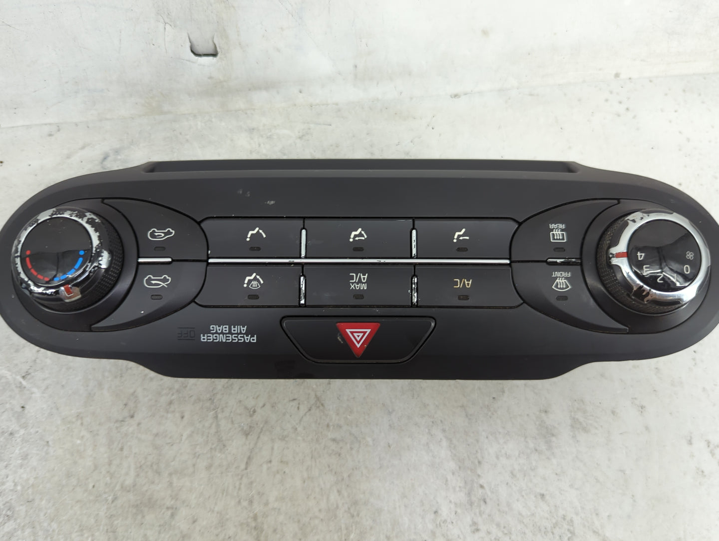 2017-2018 Kia Sorento Climate Control Module Temperature AC/Heater Replacement Fits Fits 2017 2018 OEM Used Auto Parts - Oem