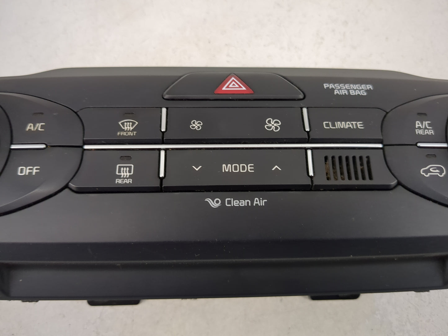 2017-2018 Kia Sorento Climate Control Module Temperature AC/Heater Replacement P/N:97250-C6560 Fits Fits 2017 2018 OEM Used 
