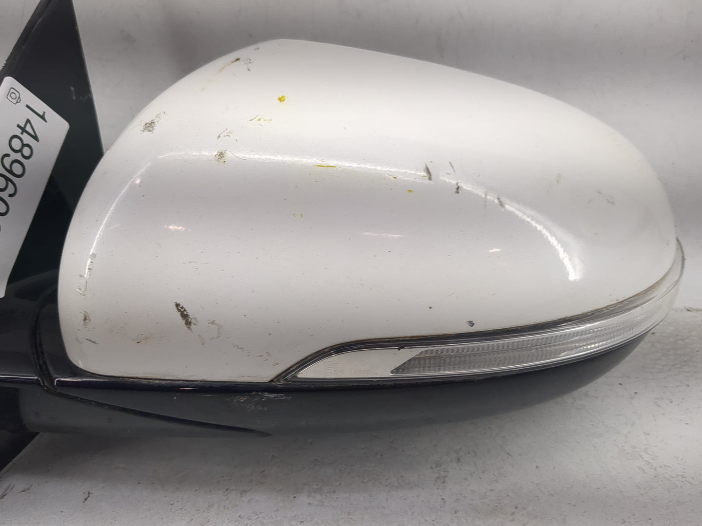 2016-2020 Kia Sorento Driver Side View Mirror - Left Door Mirror OEM Used - Oemusedautoparts1.com