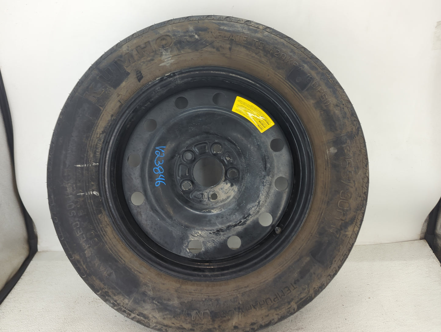 2011-2020 Kia Sorento Spare Donut Tire Wheel Rim Oem 1491173 - Oemusedautoparts1.com