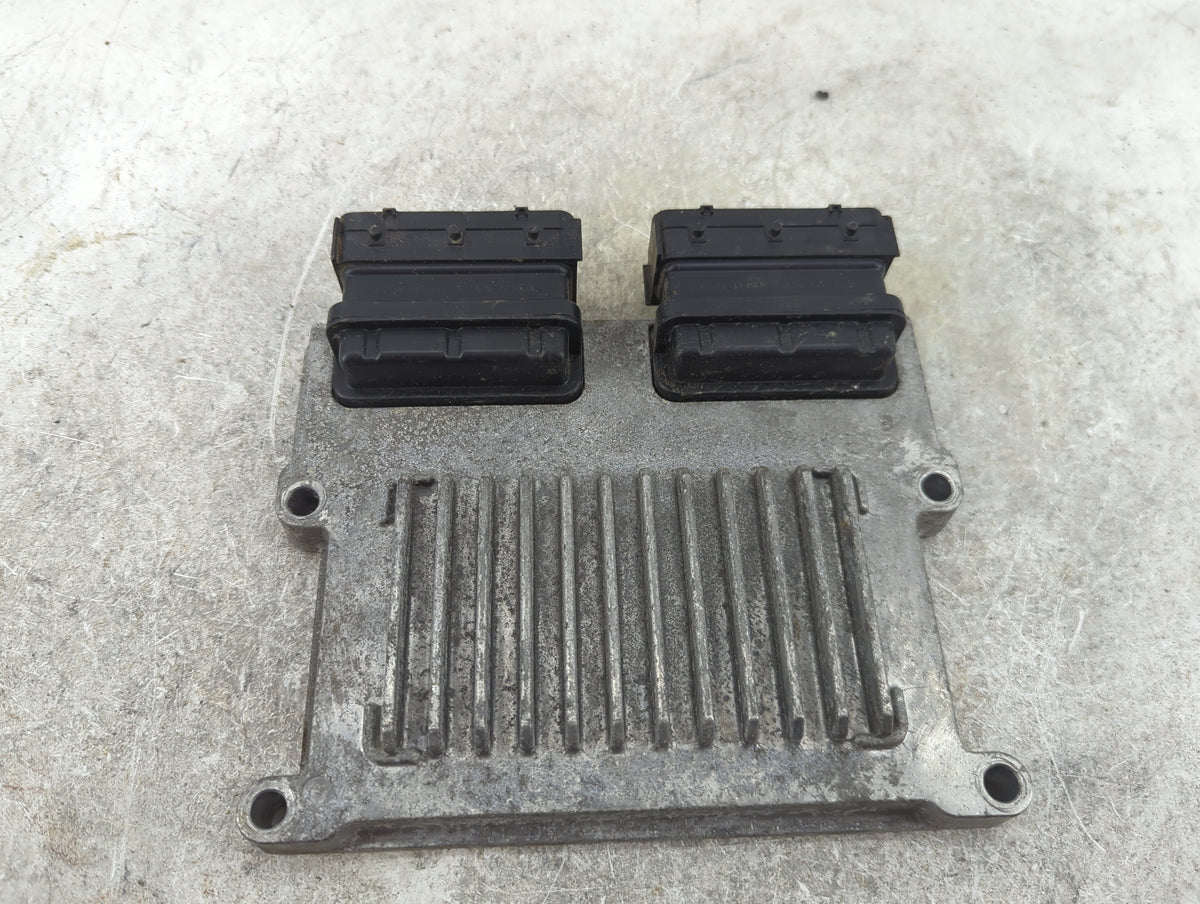 2016-2018 Kia Sorento PCM Engine Control Computer ECU ECM PCU OEM P/N:39111-3CWN1 28566940 Fits Fits 2016 2017 2018 OEM Used
