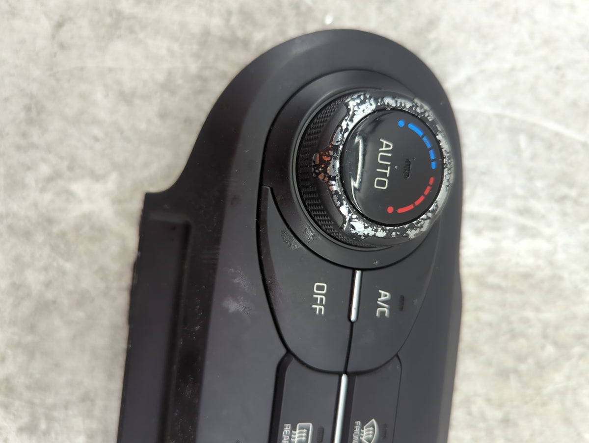 2017-2018 Kia Sorento Climate Control Module Temperature AC/Heater Replacement P/N:97250-C6510 Q138651D Fits Fits 2017 2018 