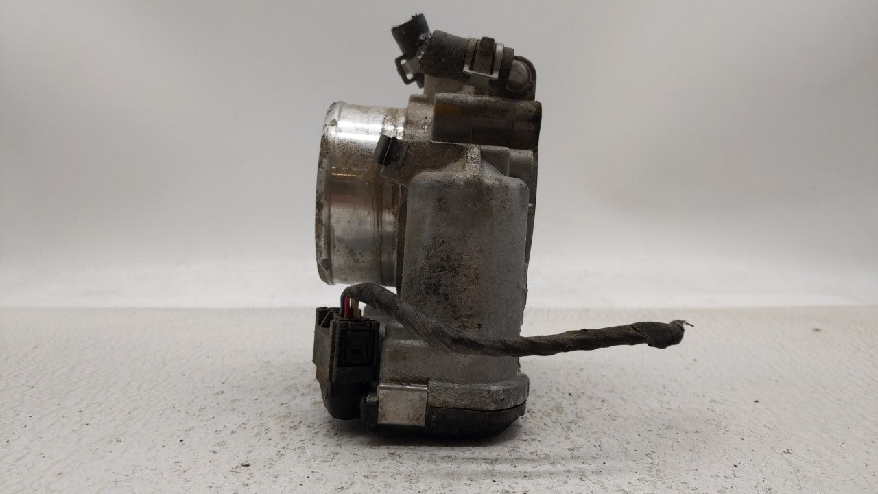 2016-2019 Kia Sorento Throttle Body P/N:0 280 750 618 35100-2G600 Fits Fits 2015 2016 2017 2018 2019 OEM Used Auto Parts - O