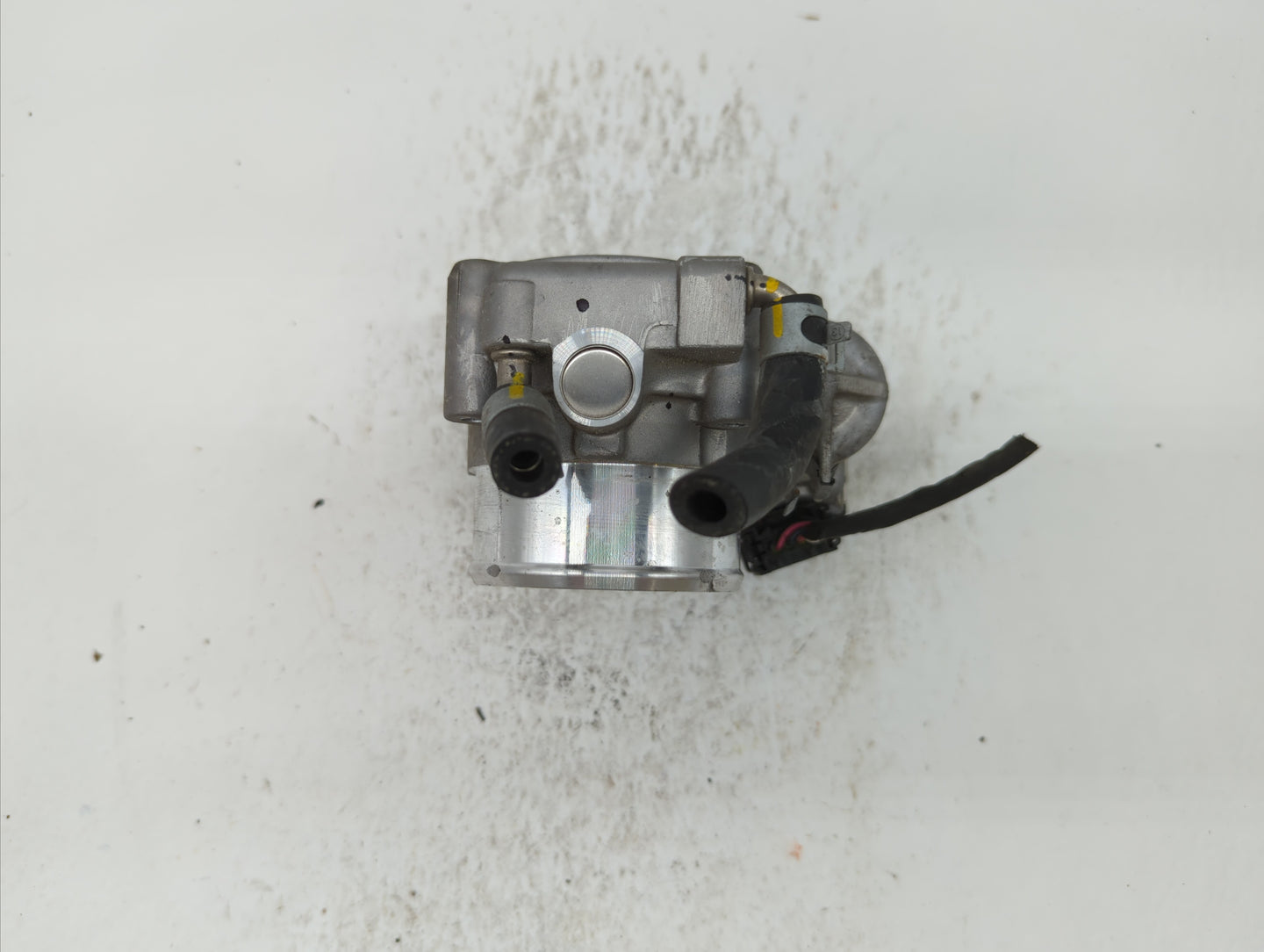 2016-2019 Kia Sorento Throttle Body P/N:35100-2G600 Fits Fits 2015 2016 2017 2018 2019 OEM Used Auto Parts - Oemusedautopart